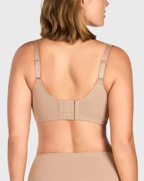 Elegant, genomskinlig, heltäckande plus size-bh för kvinnor