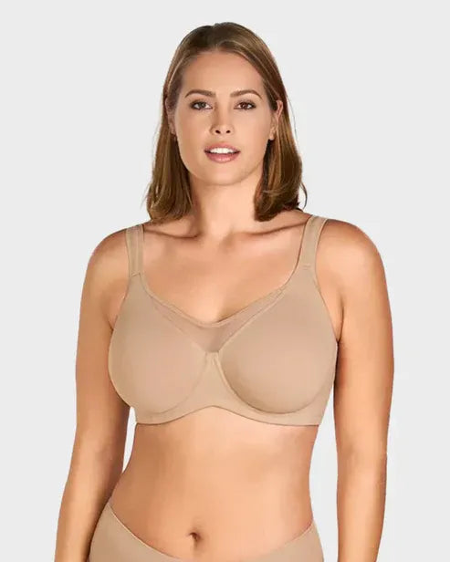 Elegant, genomskinlig, heltäckande plus size-bh för kvinnor