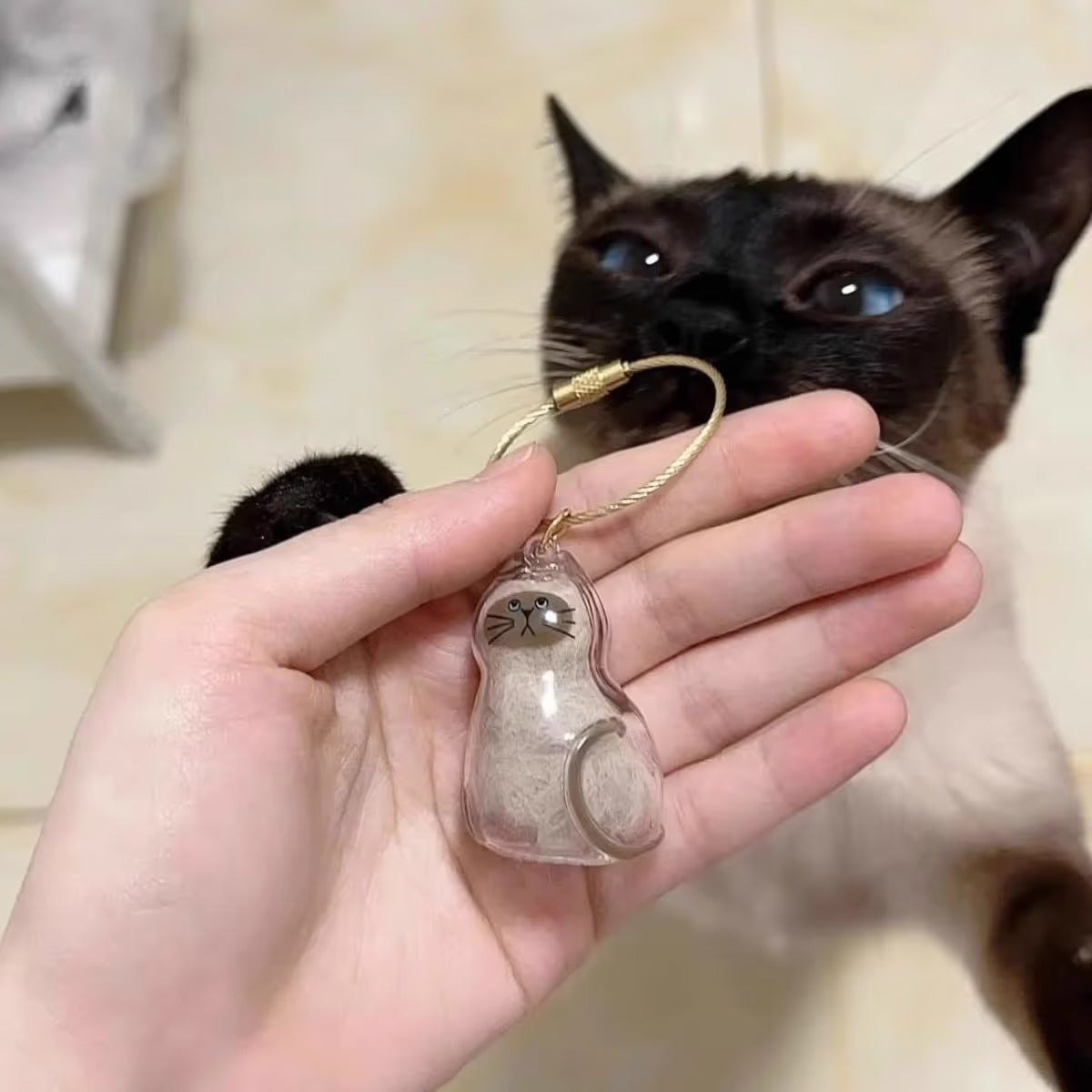 🐾Nøkkelring med kapsel for dyrehår