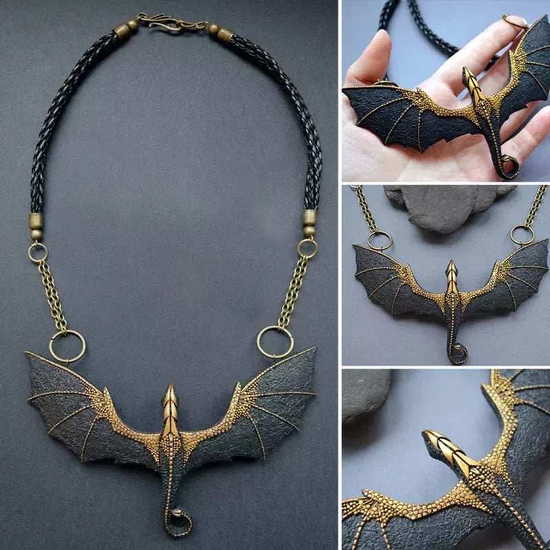 Halsband med Svart Bevingad Flygande Drake