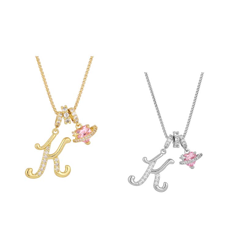 🔥🎁Nyhet 50 % RABATT🔥Halsband med initialbokstav och rosa hjärtcharm