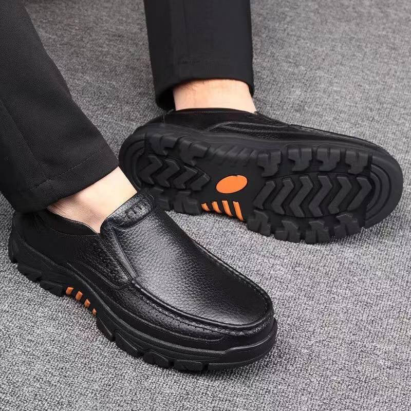 👞 60% RABATT! ✨ Lätta Halkfria Andningsbara Retro Affärsskor för Män – Bekväma, Tidlös design & Perfekta för kontoret 🚶