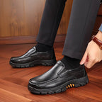 👞 60% RABATT! ✨ Lätta Halkfria Andningsbara Retro Affärsskor för Män – Bekväma, Tidlös design & Perfekta för kontoret 🚶