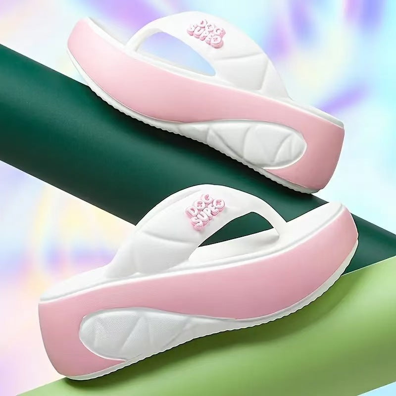 Dam sommarfärgblockerade mjuka platåflip-flops